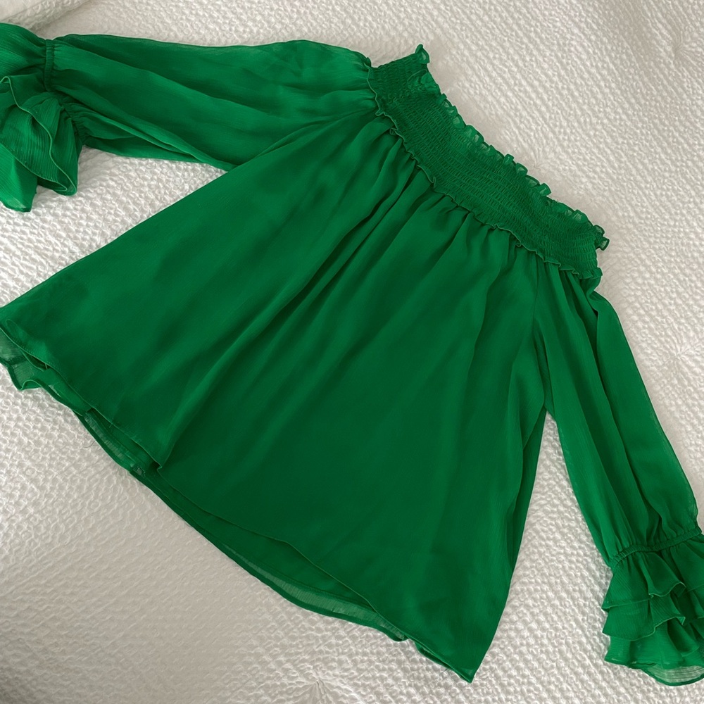 Cece Lush Green off the shoulder top